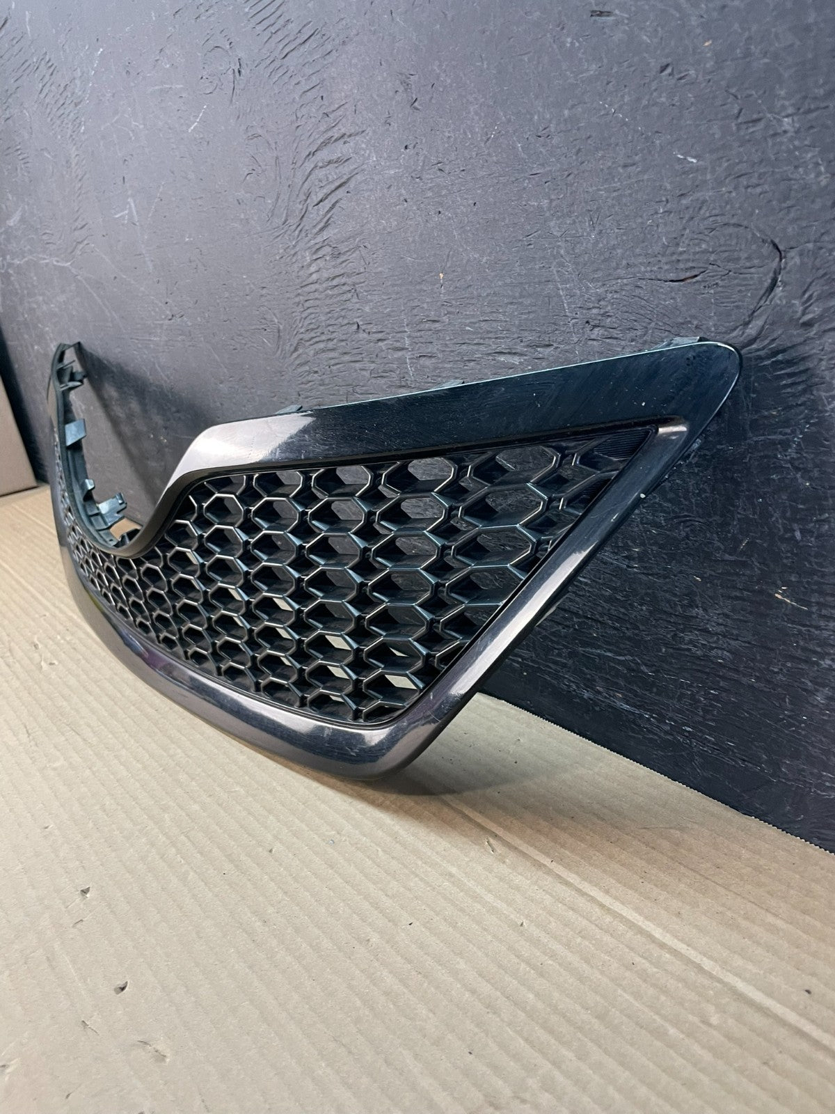 2007 2008 2009 Toyota Camry Front Upper Grill Grille Aftermarket AE8732 DG1