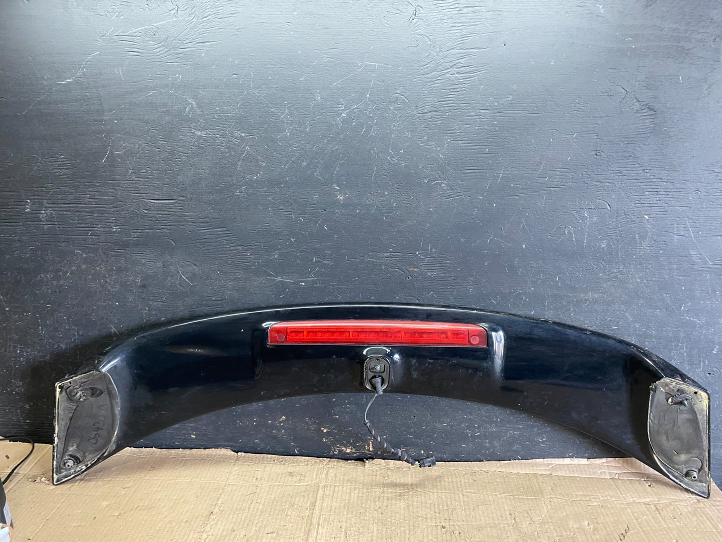 2000 to 2007 Ford Taurus Rear Wing Spoiler OEM p3764 DG8