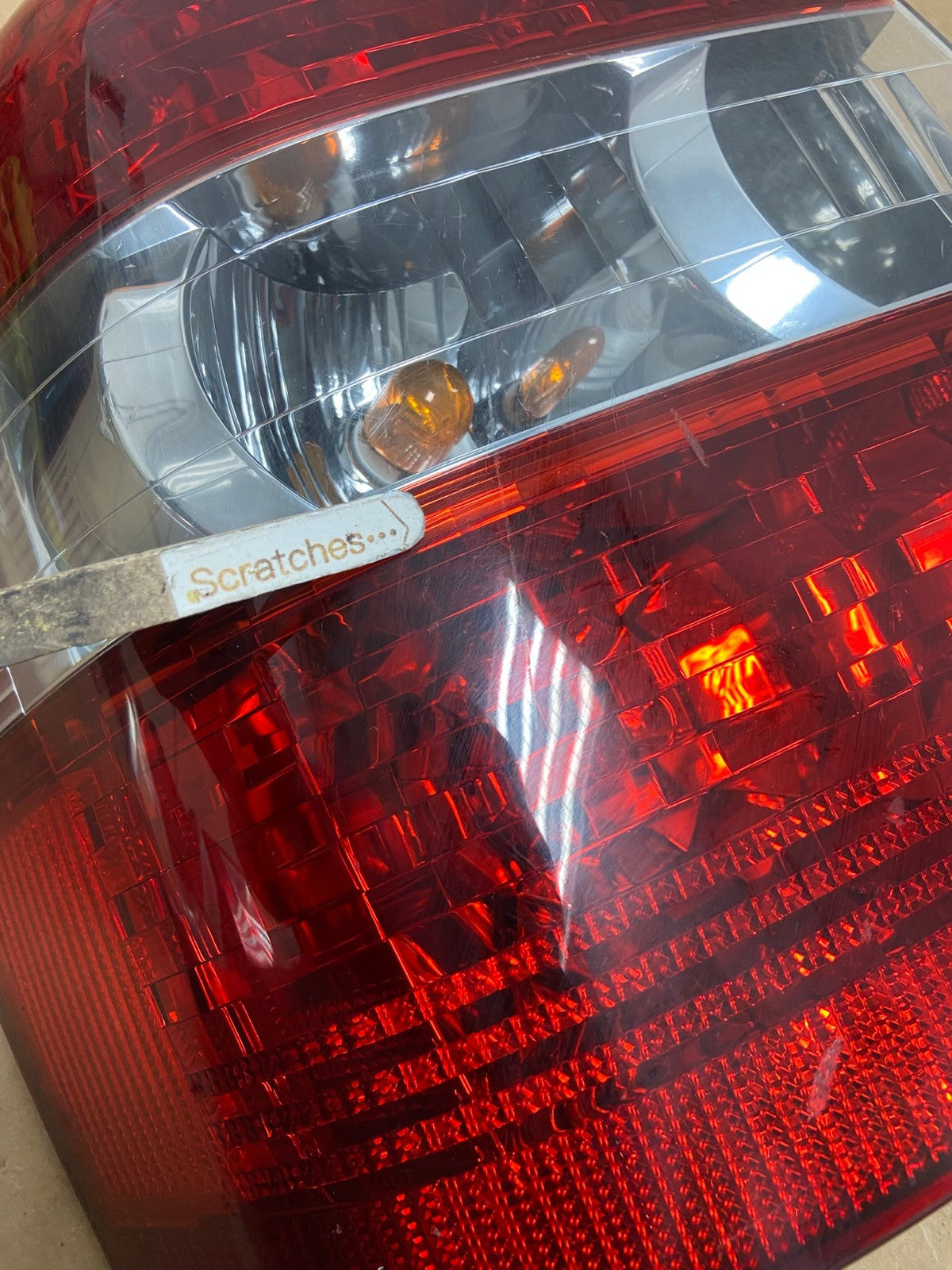 2004-2007 Toyota Highlander Left Driver LH Side Tail Light AI3570 LK3