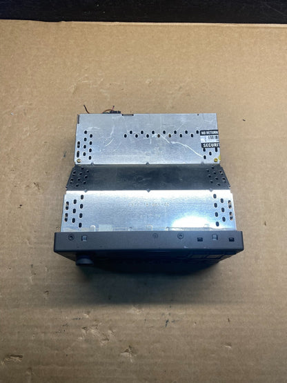 2001 - 2002 Lincoln Town Car AM/FM Radio CD Player AF6583 DG3