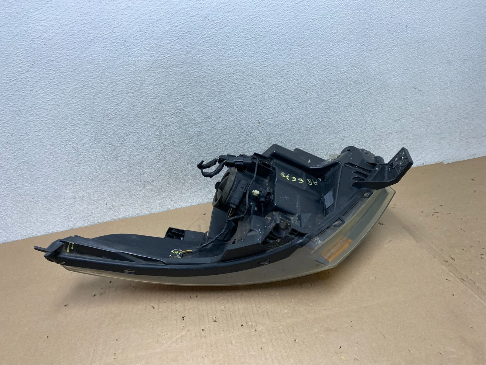 2011 - 2015 Ford Explorer Police Right Passenger Halogen Headlight AG6678 DW6