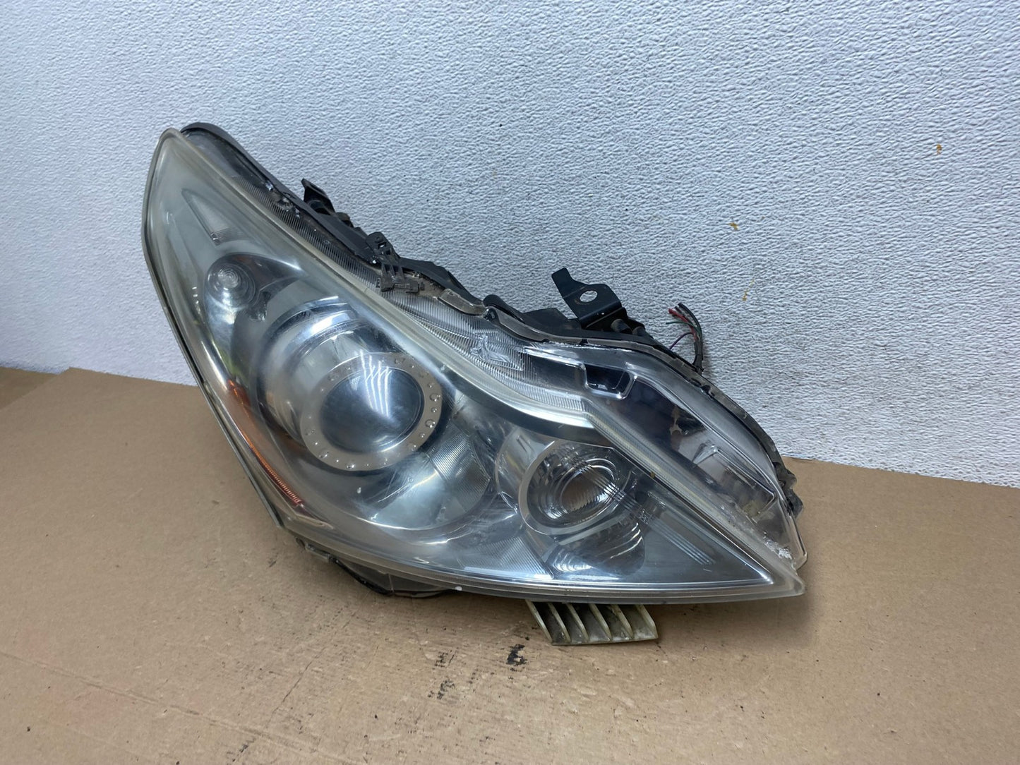 2010-2012 Infiniti G37 Right Passenger Side Xenon HID Headlight AF4573 LK1