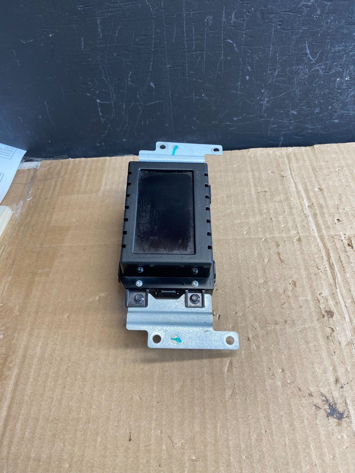 2014 to 2019 Ford Explorer Radio Information Display Screen ae1933 DG1