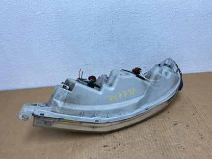 2000-2004 Toyota Avalon Halogen Headlight Right Passenger RH AC7737 DW7