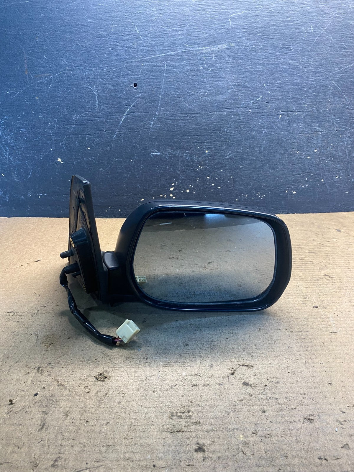 2004 to 2005 Toyota RAV4 Right Passenger RH Side View Door Mirror OEM AA2950 MS10