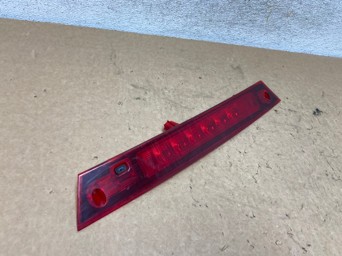 2007 to 2011 Ford Edge Rear Third Brake 3rd Light Lamp AI3711 LK2