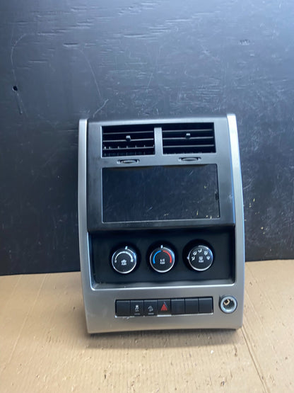 2008 to 2012 Jeep Liberty Dash Climate Temperature Control Radio Bezel AE3986 DG0