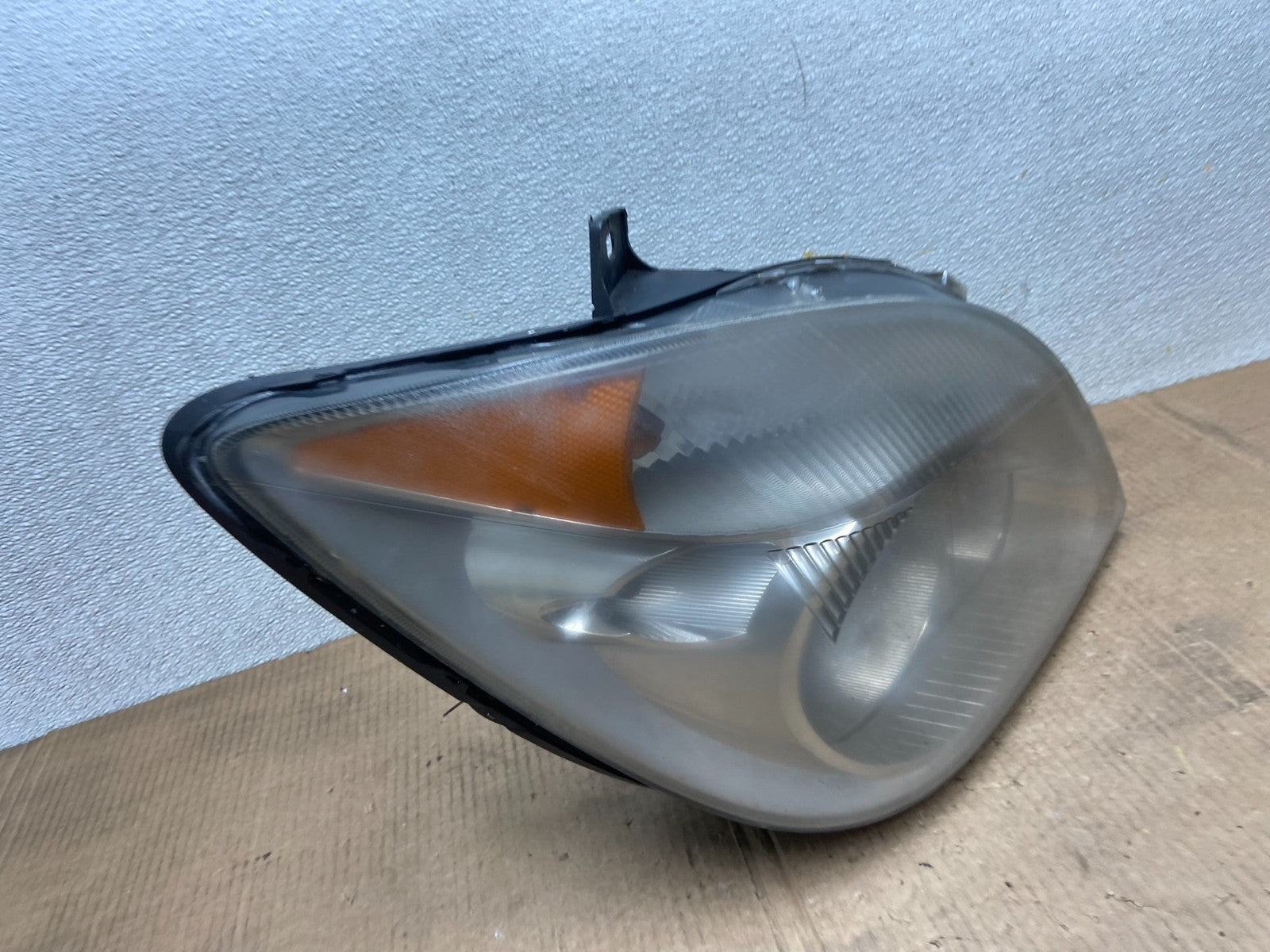 2007 to 2013 Mercedes Sprinter Headlight Right Passenger Halogen Oem AA6505 DW2