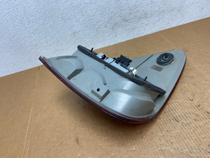 2006 - 2008 Mercedes ML 350 Ml-Class Right Passenger Tail Light AD9347 LK5