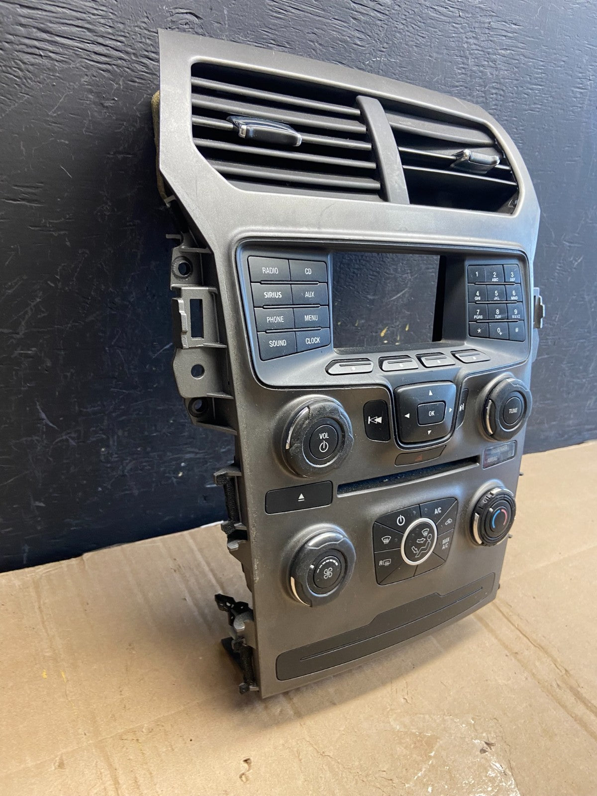 2014 2015 Ford Explorer Radio Climate Control Trim Bezel Panel AD7127 DG3