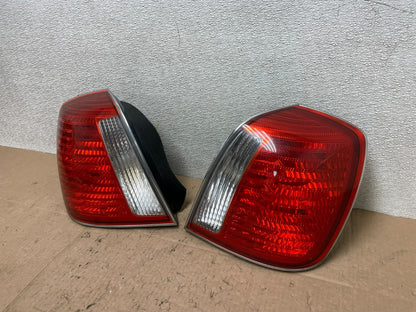2004 2005 Hyundai XG350 XG Left+Right Tail Lights Oem W1003 DW1