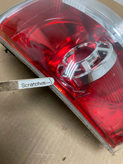 2007 to 2012 GMC Acadia Halogen Tail Light Right Passenger RH Side AE7207 LK3