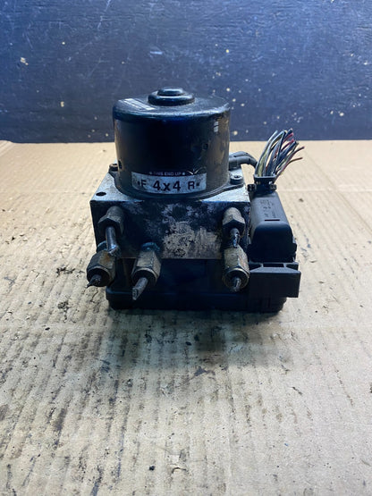2002 2005 Ford Explorer  ABS Anti Lock Brake Pump Module Oem AB2802 DG3