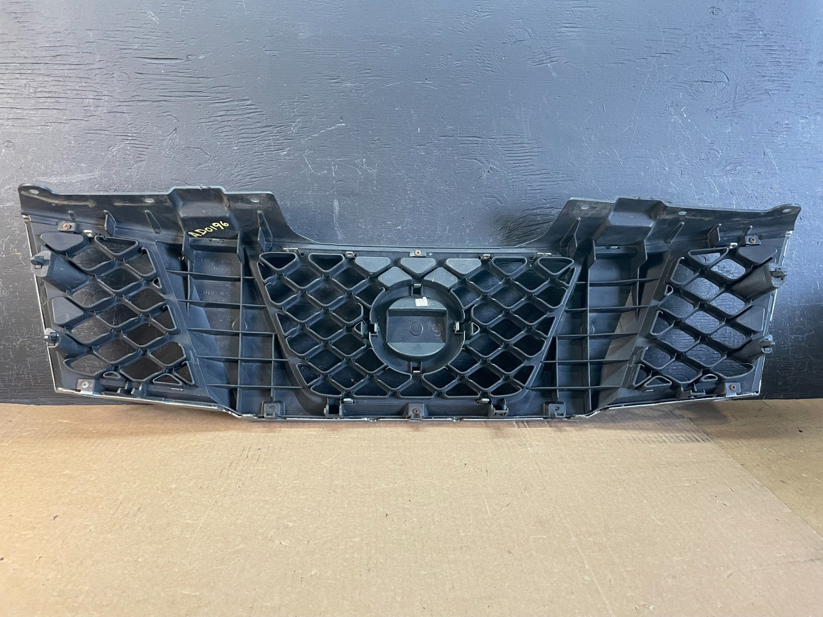2005 2006 2007 Nissan Pathfinder Chrome Front Upper Grill Grille AD0196 DG3