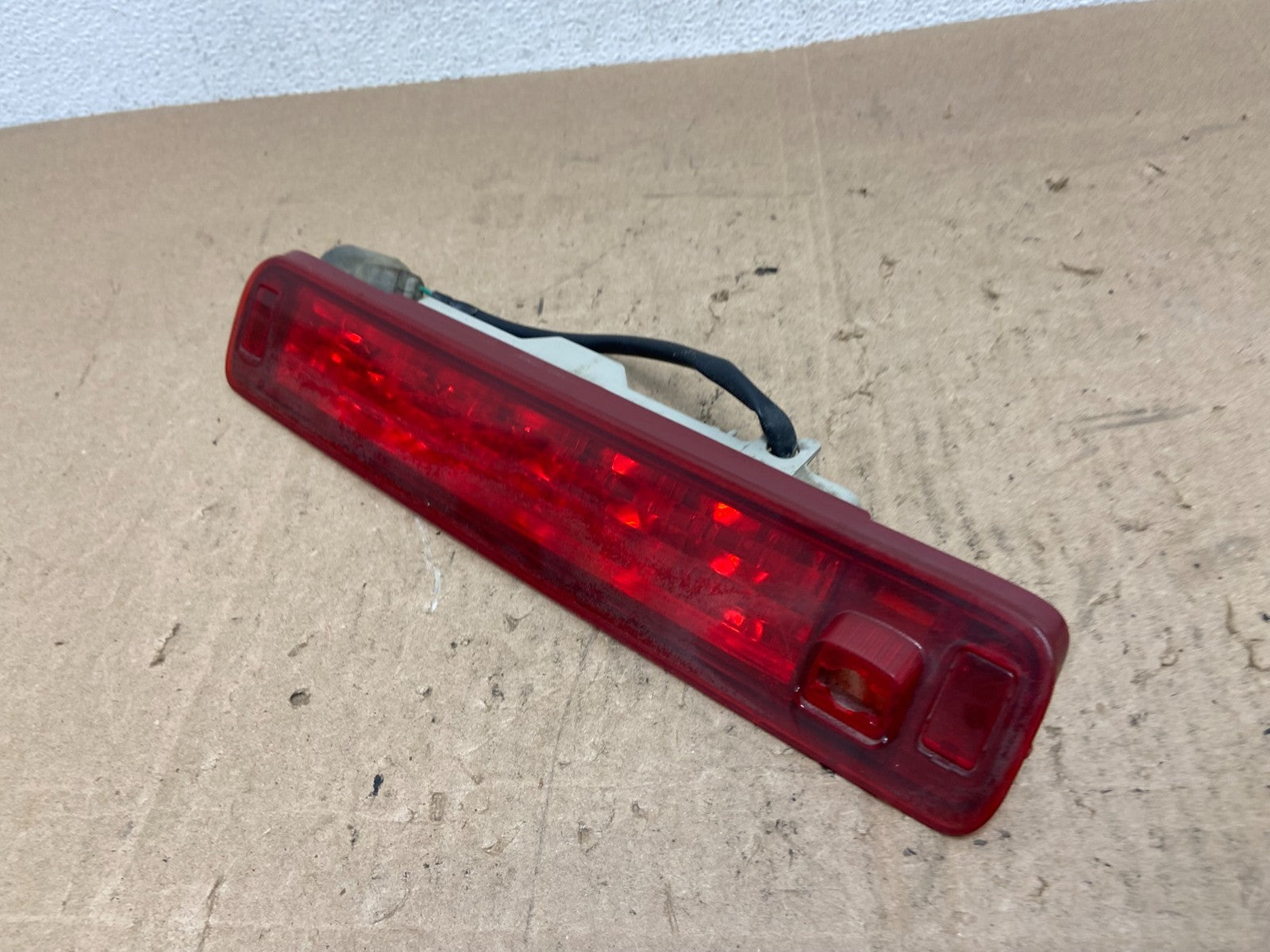 2009 to 2015 Honda Pilot High Mounted 3rd Third Stop Brake Light Lamp AE6480 DG1
