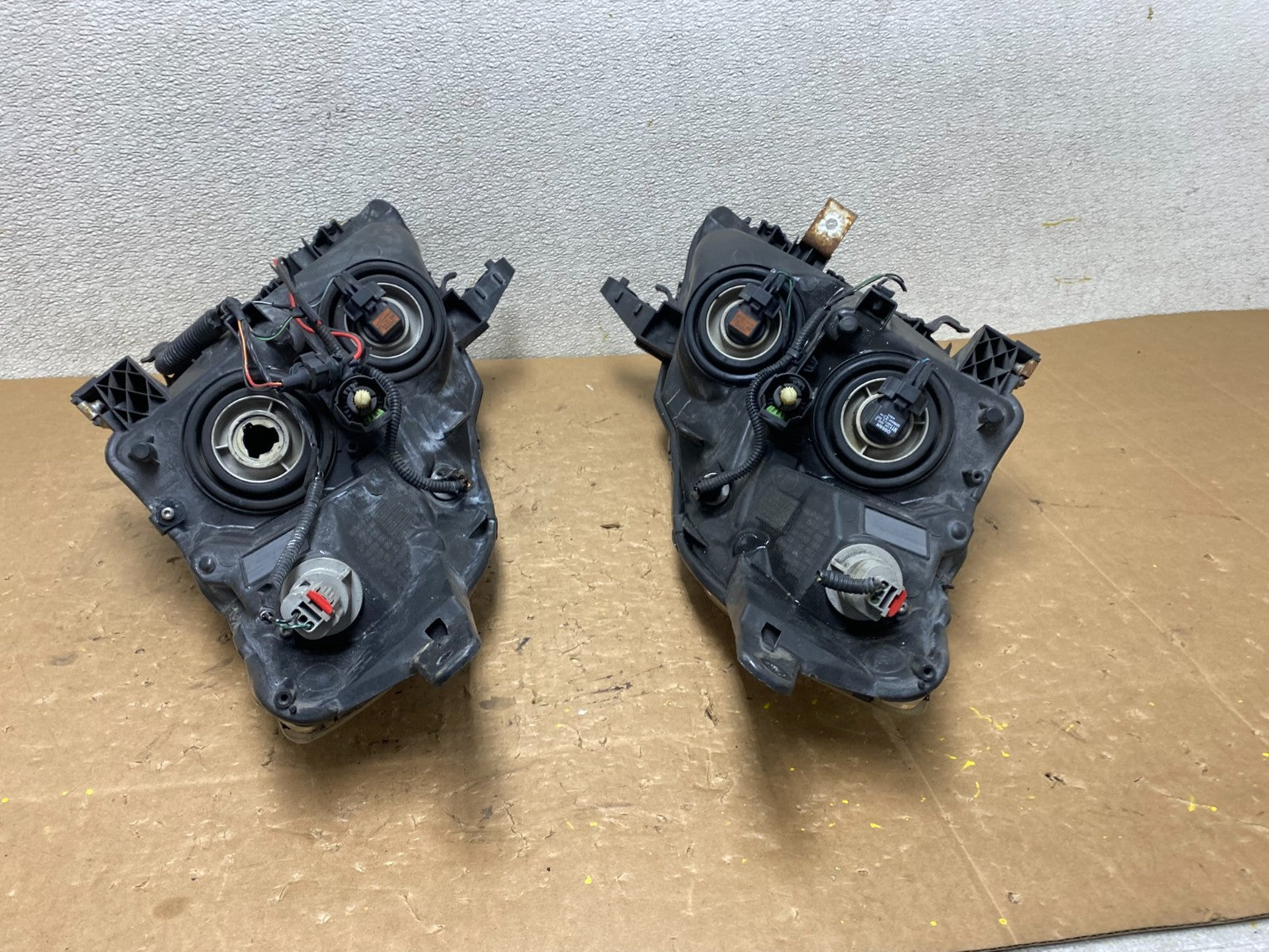 Sedan 2007 2008 2009 Nissan Altima Left+Right Set Headlights V5972 DW10