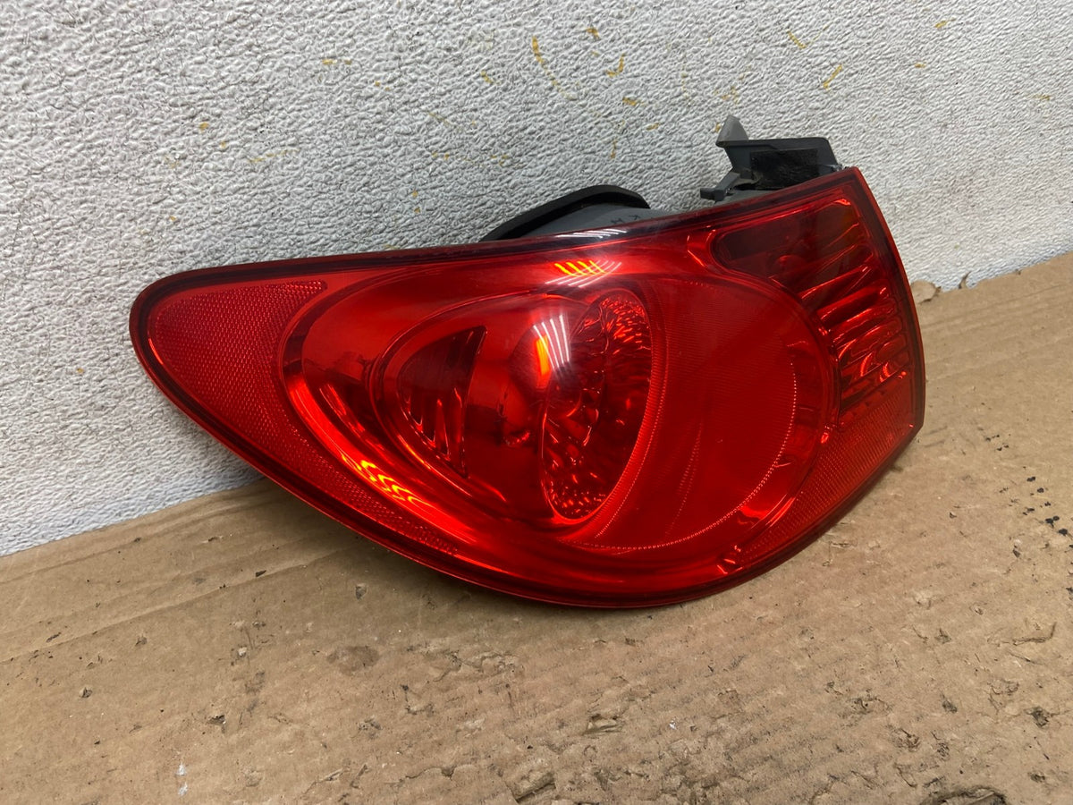 2007 to 2010 Hyundai Elantra Sedan Left Driver Side Tail Light AH9241 LK1