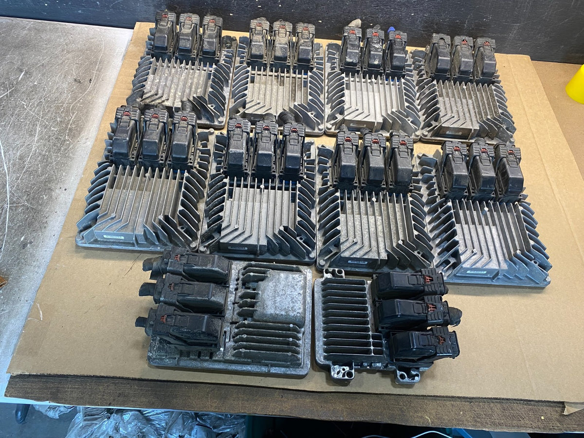 Mix of 10 Chevrolet ECM Engine Computer Module AG72220