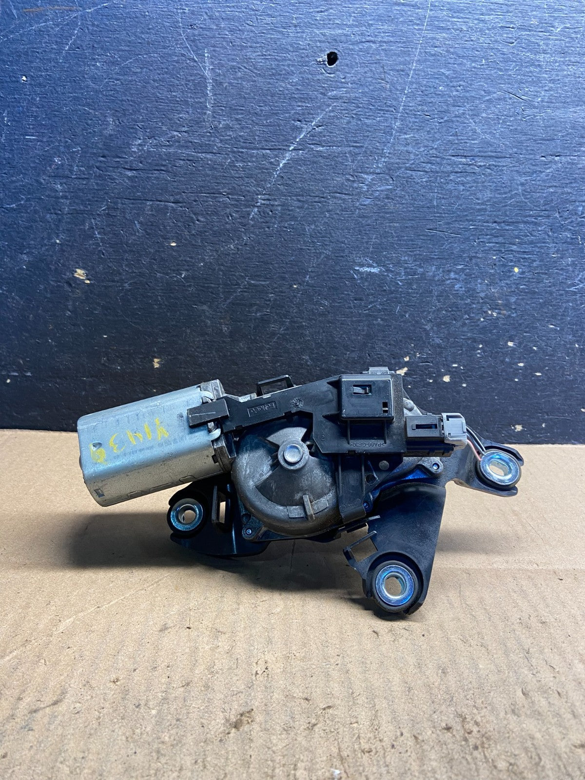 2013 to 2019 Ford Escape Rear Windshield Wiper Motor OEM Z21150