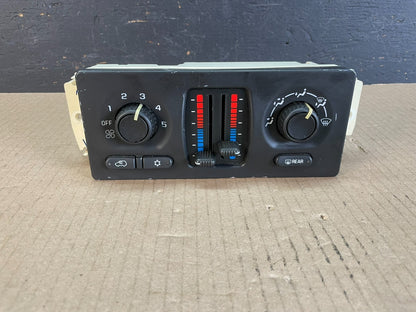 2003 to 2006 Chevrolet Silverado HVAC Heater Climate Control Module AE3855 DG0