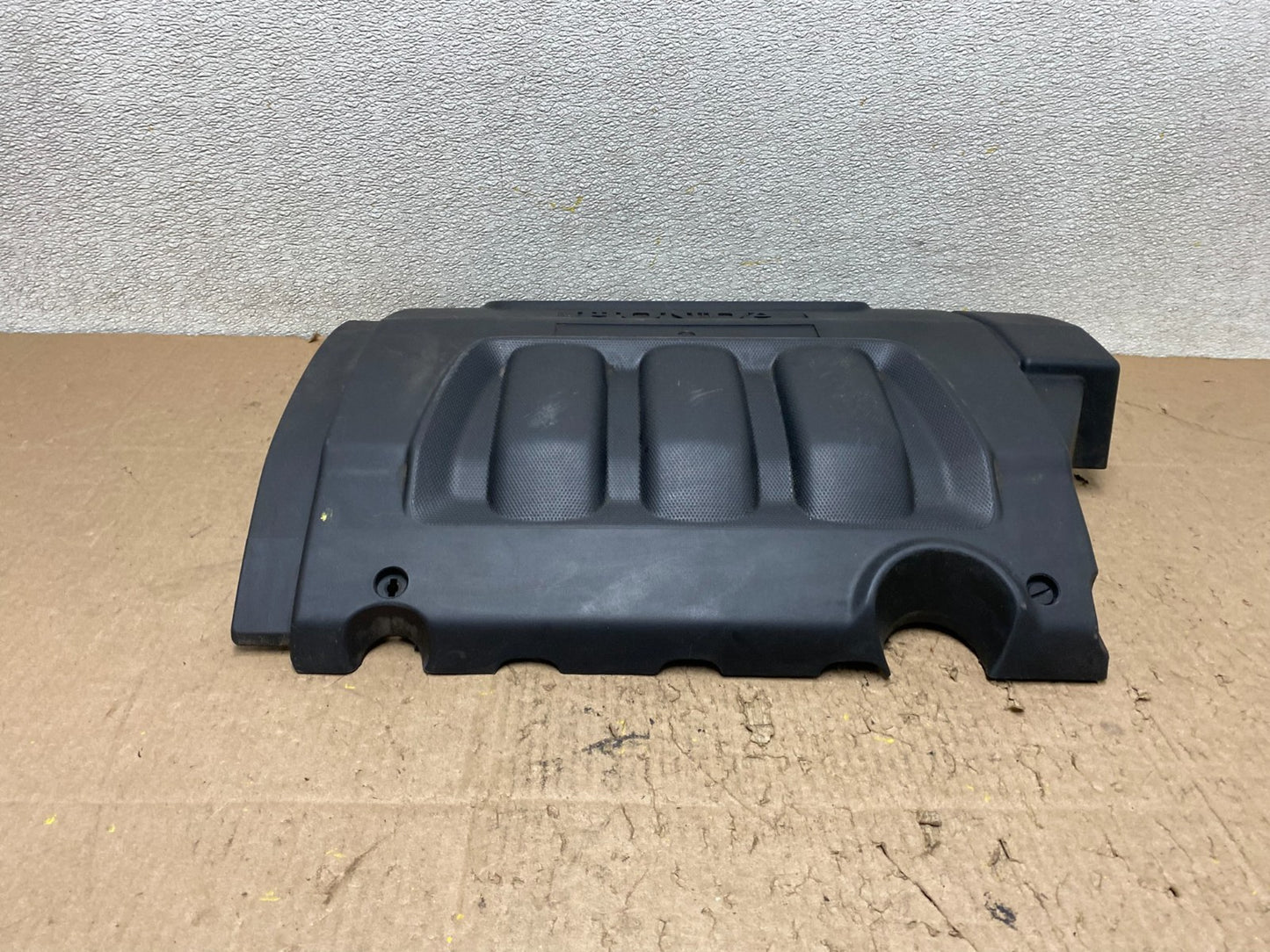 2005 to 2007 Honda Odyssey Black Engine Cover OEM U7991 DG0
