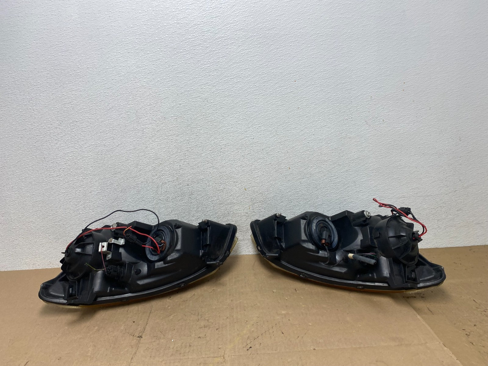 2002 to 2004 Nissan Altima Left+Right Side Set Halogen Headlights AE6886 DW7