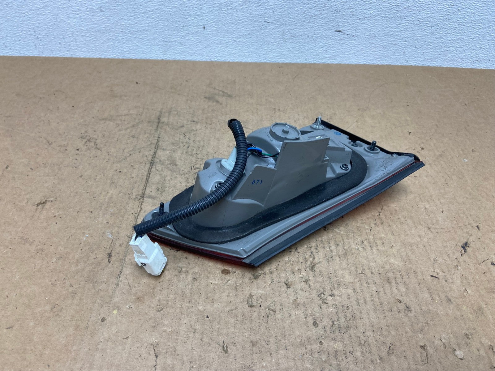 2009 - 2010 Lexus Is250 Is350 Right Passenger RH Inner Tail Light Oem AC3381 LK3