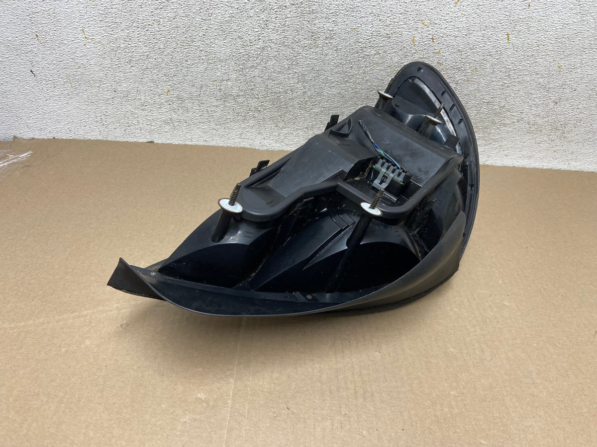 1999-2005 Pontiac Grand AM Right Passenger RH Side Tail Light AH6662 LK4