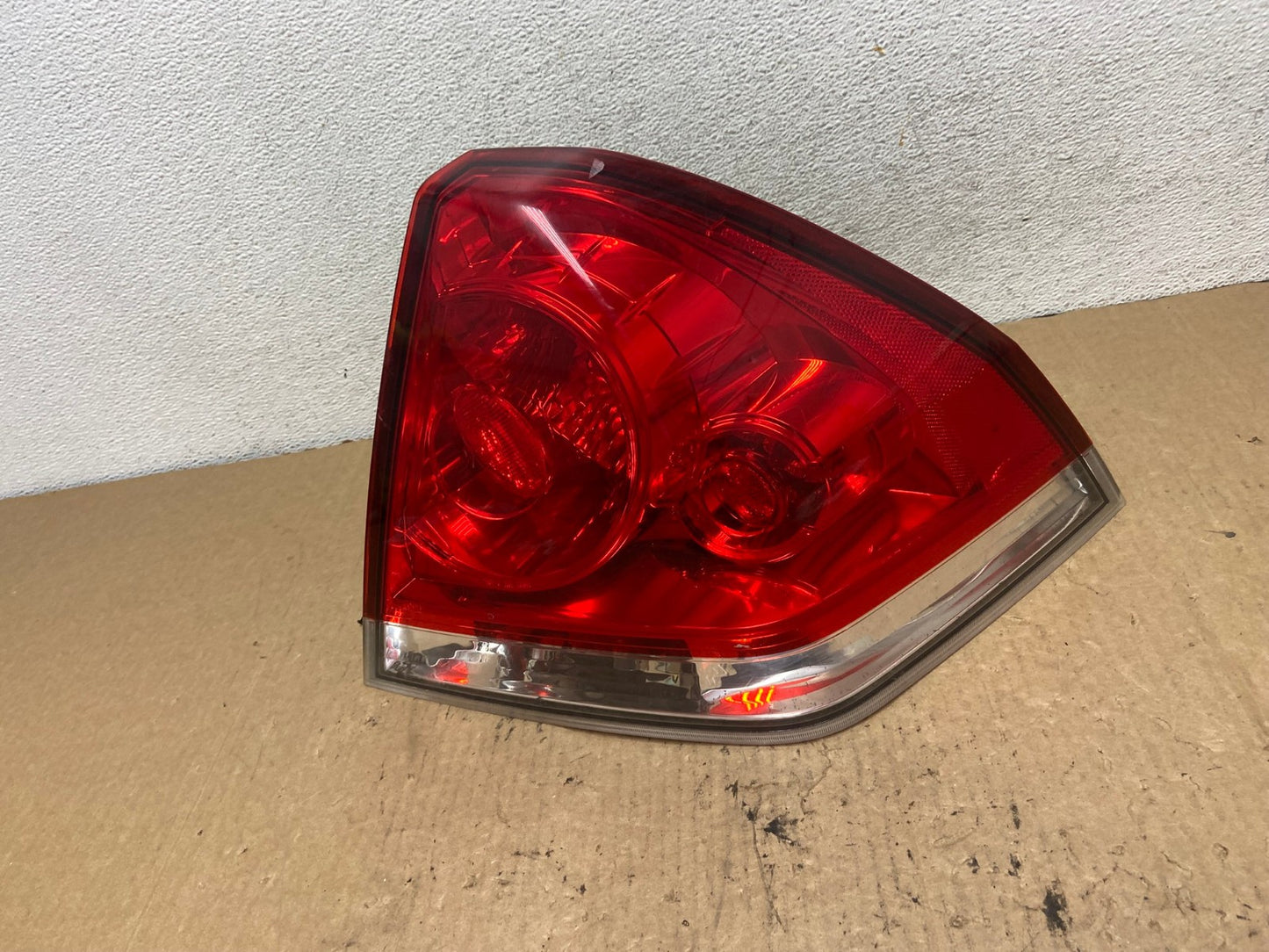 2006 - 2012 Chevrolet Impala Tail Light Right Passenger RH Side AG2332 LK0