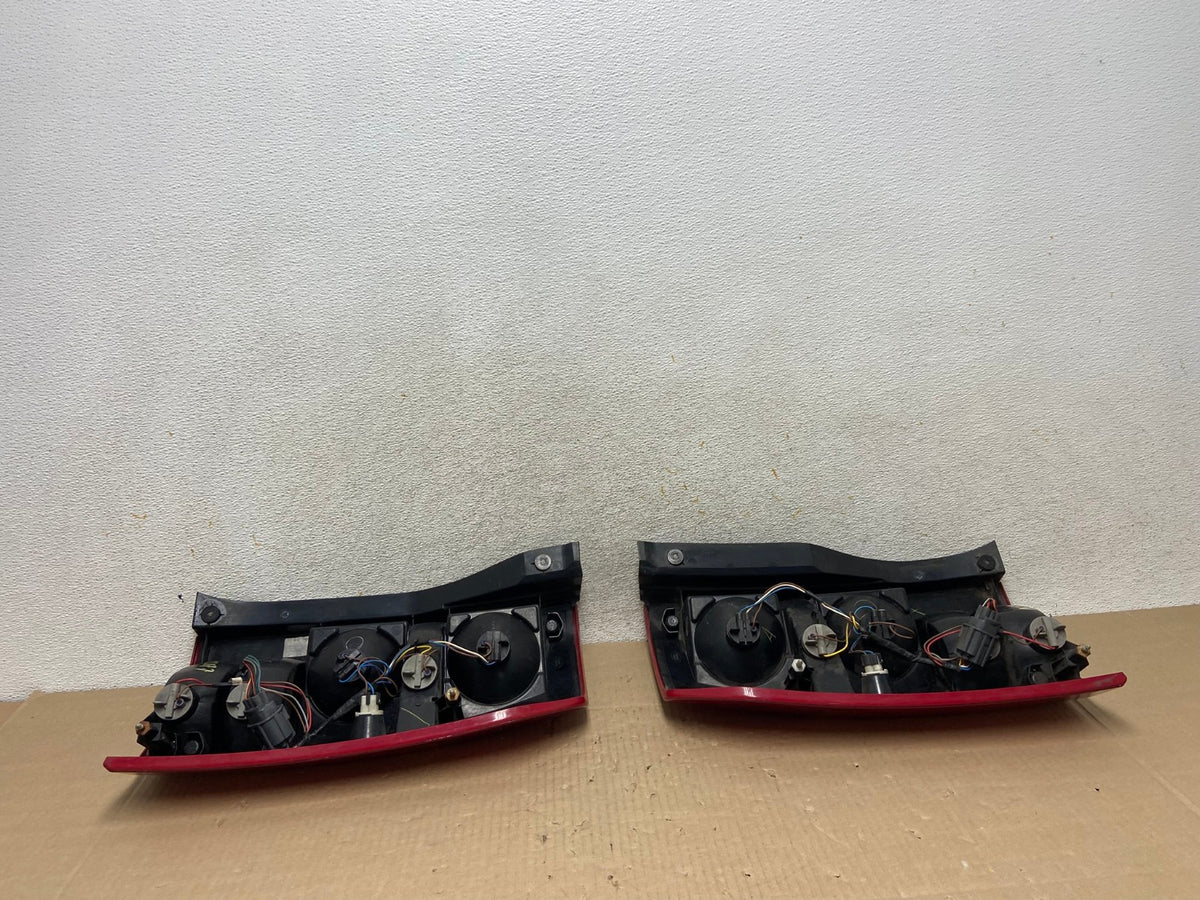 2005 - 2009 Land Rover LR3 Left+Right Side Tail Lights AI2177 LK5