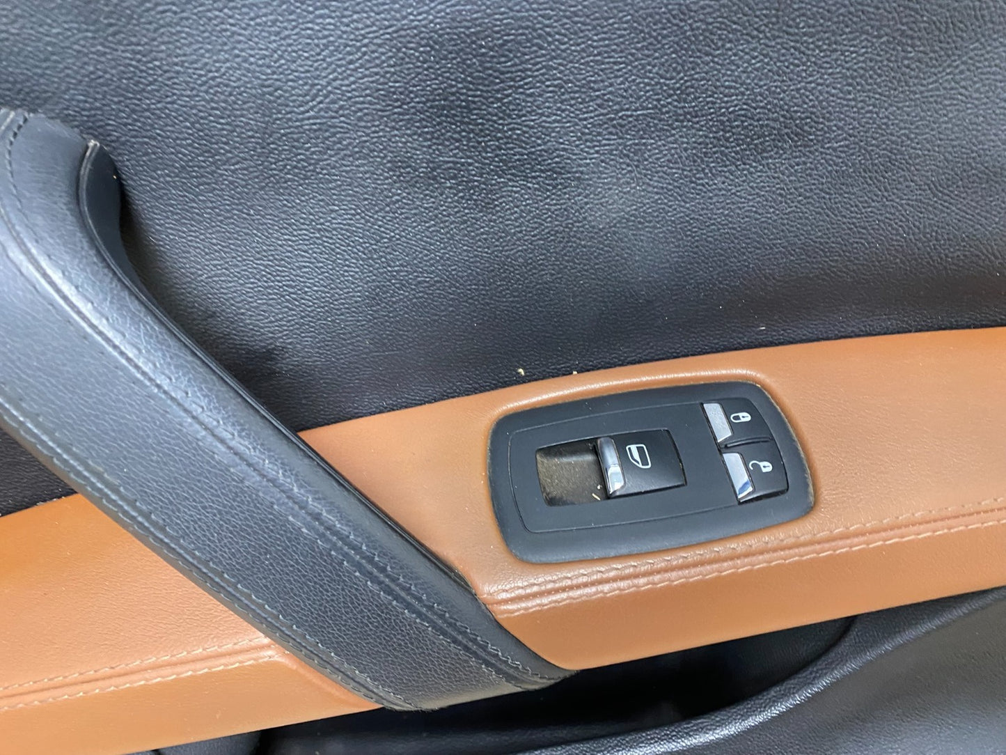2014 to 2017 Maserati Ghibli Front Right Passenger RH Side Panel Door v3560 DG3