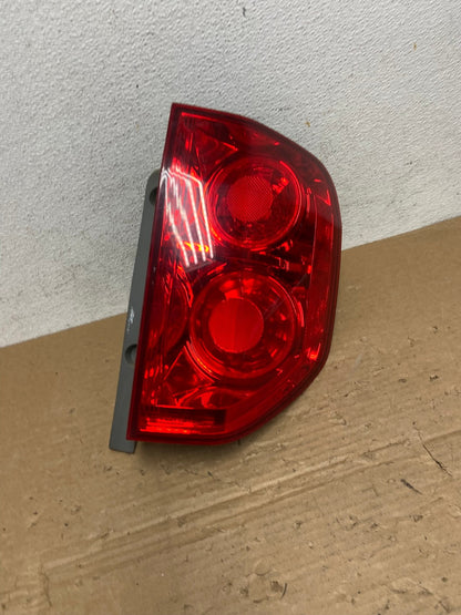 2003 2004 2005 Honda Pilot Right Passenger RH Side Tail Light AD4069 LK2