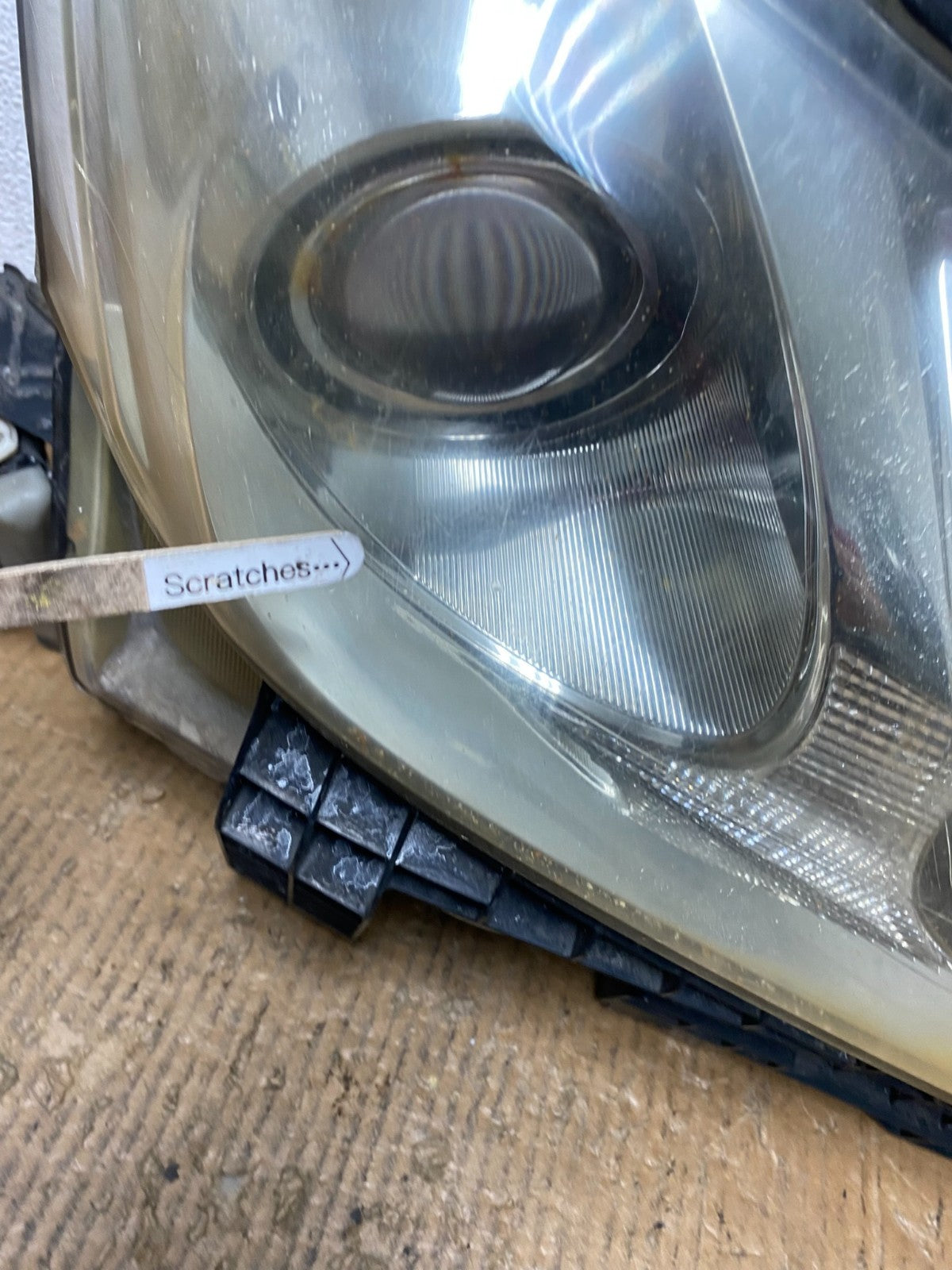 2006 - 2010 Lexus IS250 Right Passenger RH Side Xenon Headlight AE2712 DW3