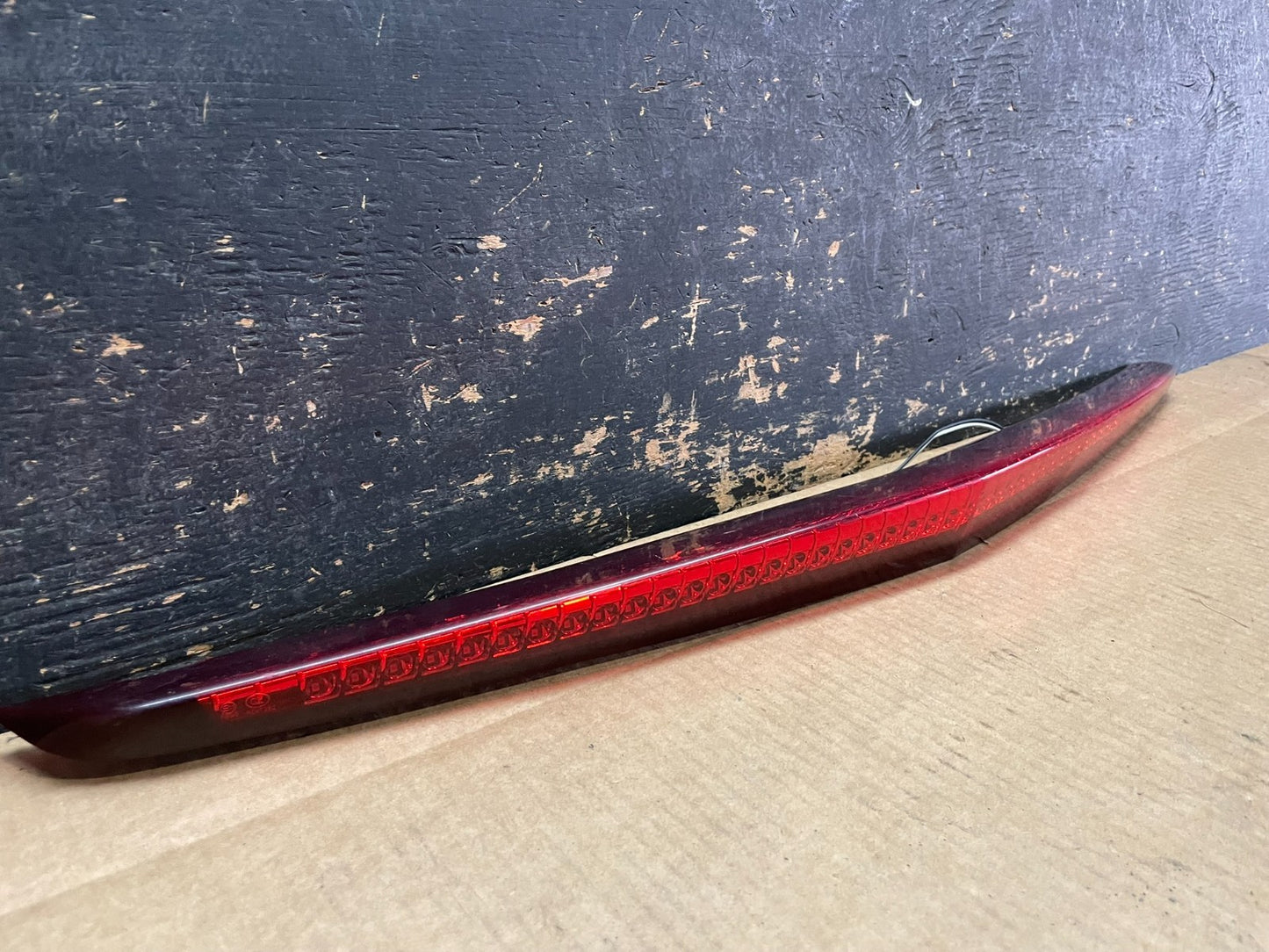 2008-2013 Cadillac Cts Sedan Trunk Lid 3rd Third Brake Tail Light aa9129 DG1