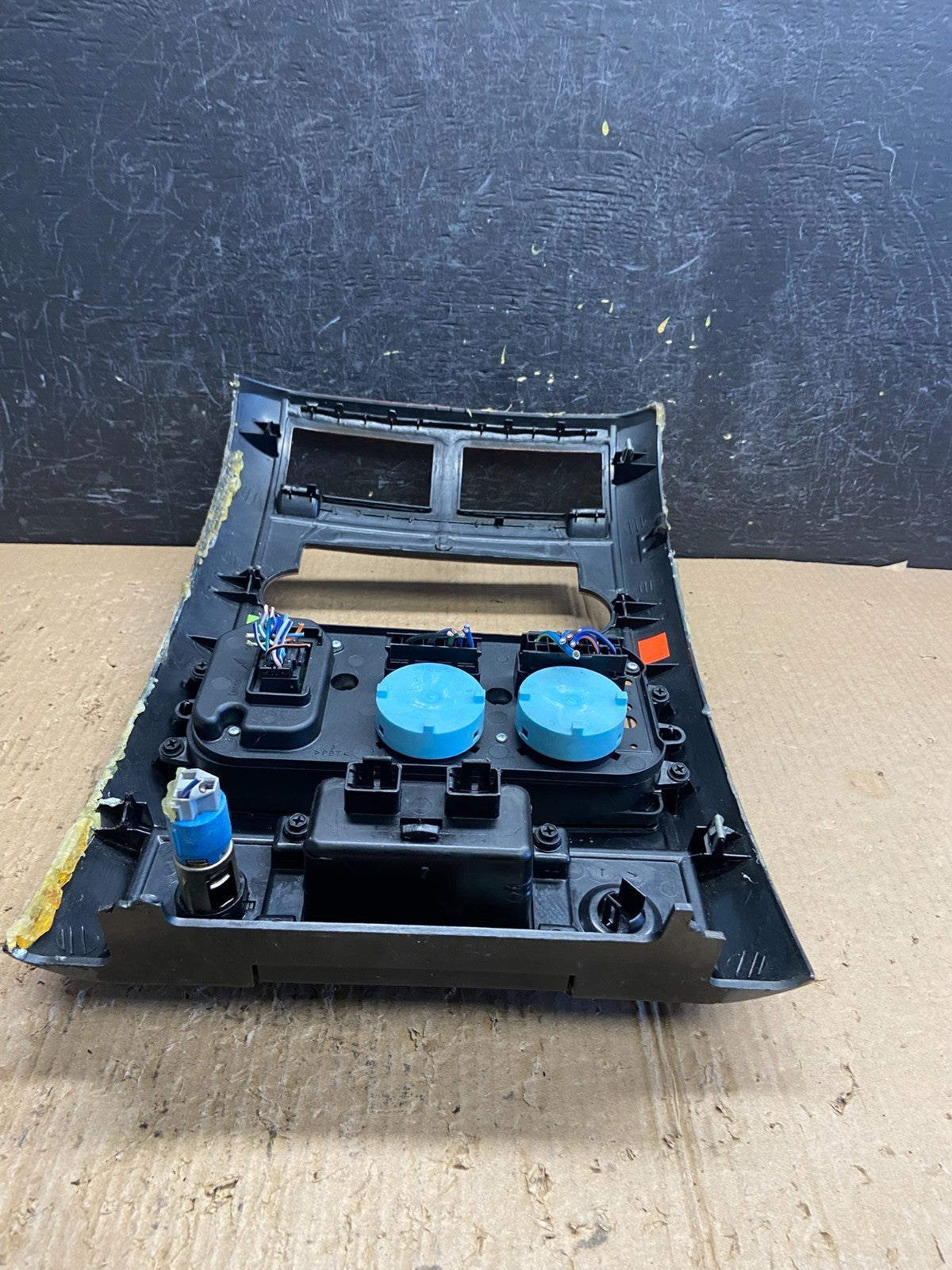 2005-2009 Dodge Durango Heat AC Climate Temperature Control Radio Bezel AF1728DG7