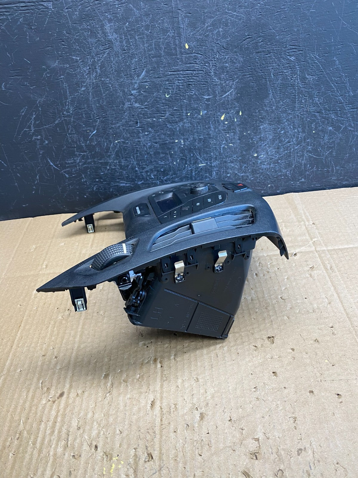2015 to 2017 Ford Transit Connect Radio Audio Control Bezel Air Vent ac9586 DG1