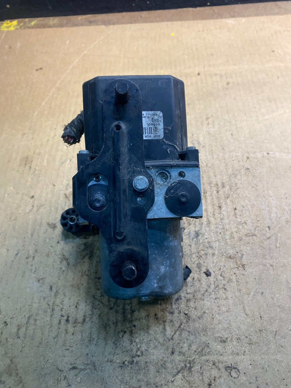 2012-2013 BMW 328i 325i F30 ABS Anti Lock Brake Pump 3451 6771231 z2417 DG5