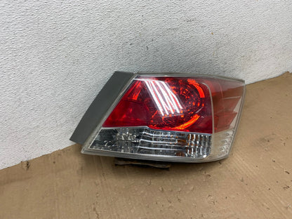2008 to 2012 Honda Accord Sedan Tail light Right Passenger RH AE9178 LK2
