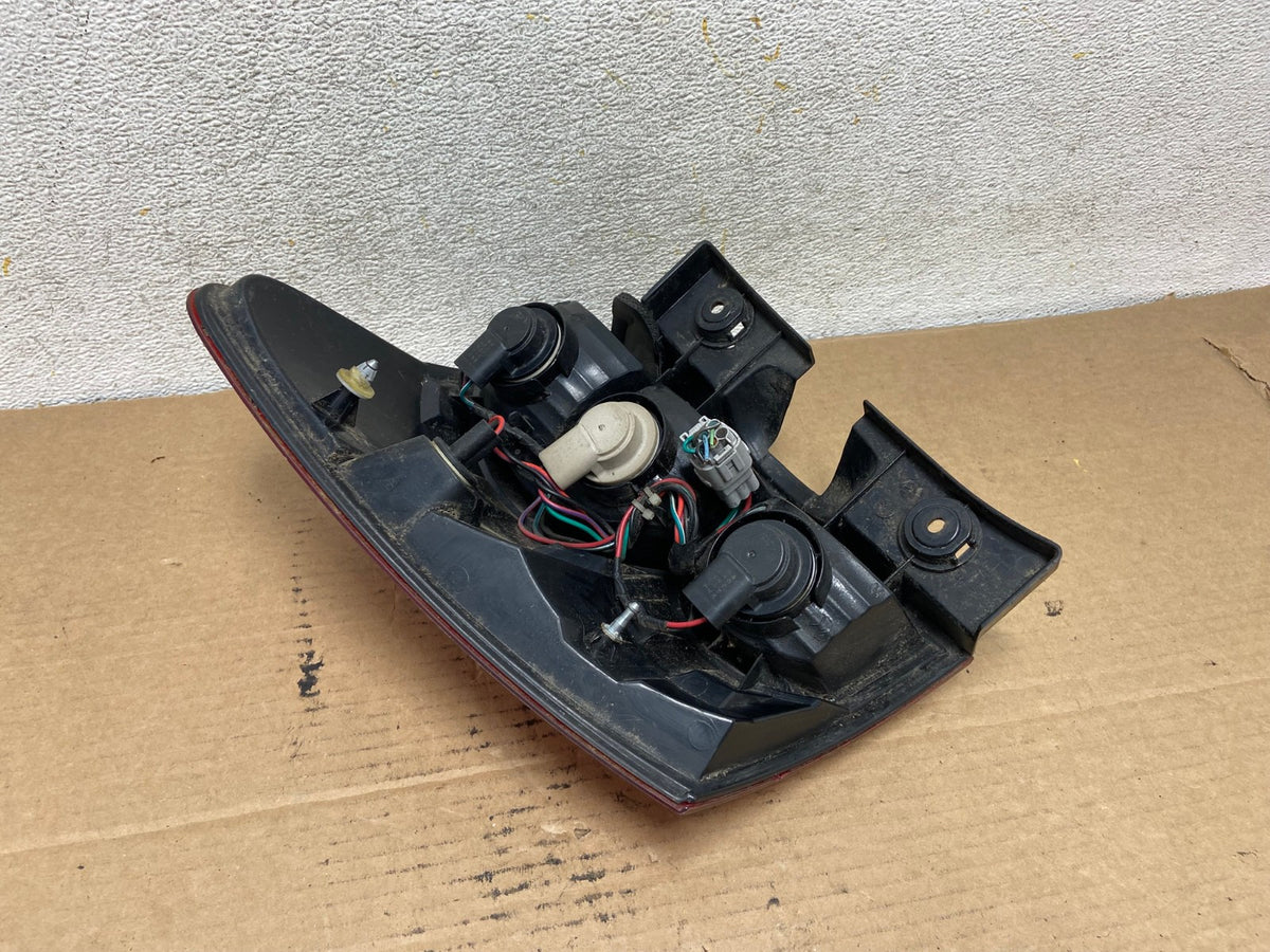 2006-2009 Pontiac Torrent Right Passenger Rh Side Tail Light AH4036 LK7