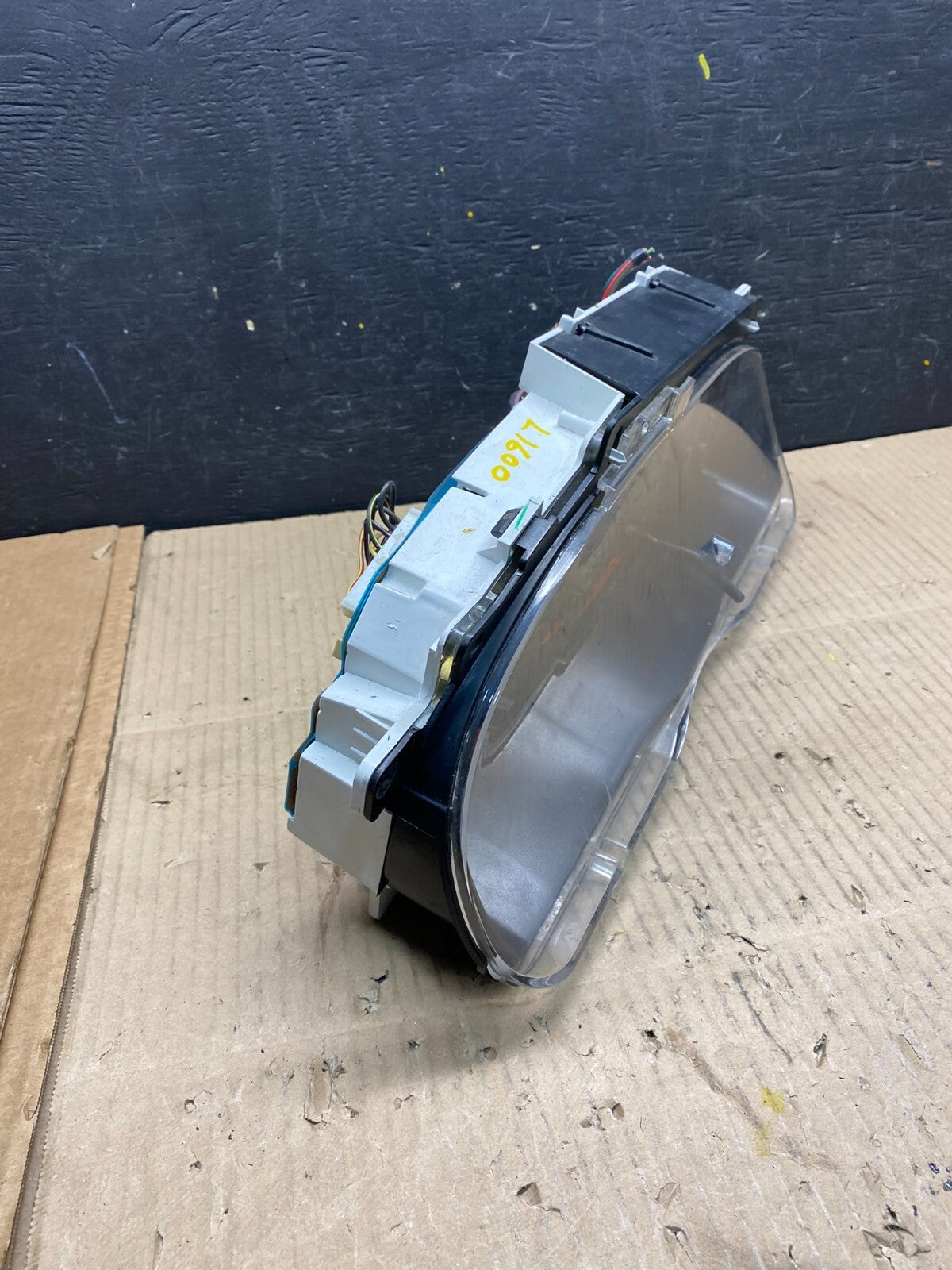 2001 - 2002 Ford Econoline E250 E350 Van Speedometer Instrument Cluster L1600 DG2