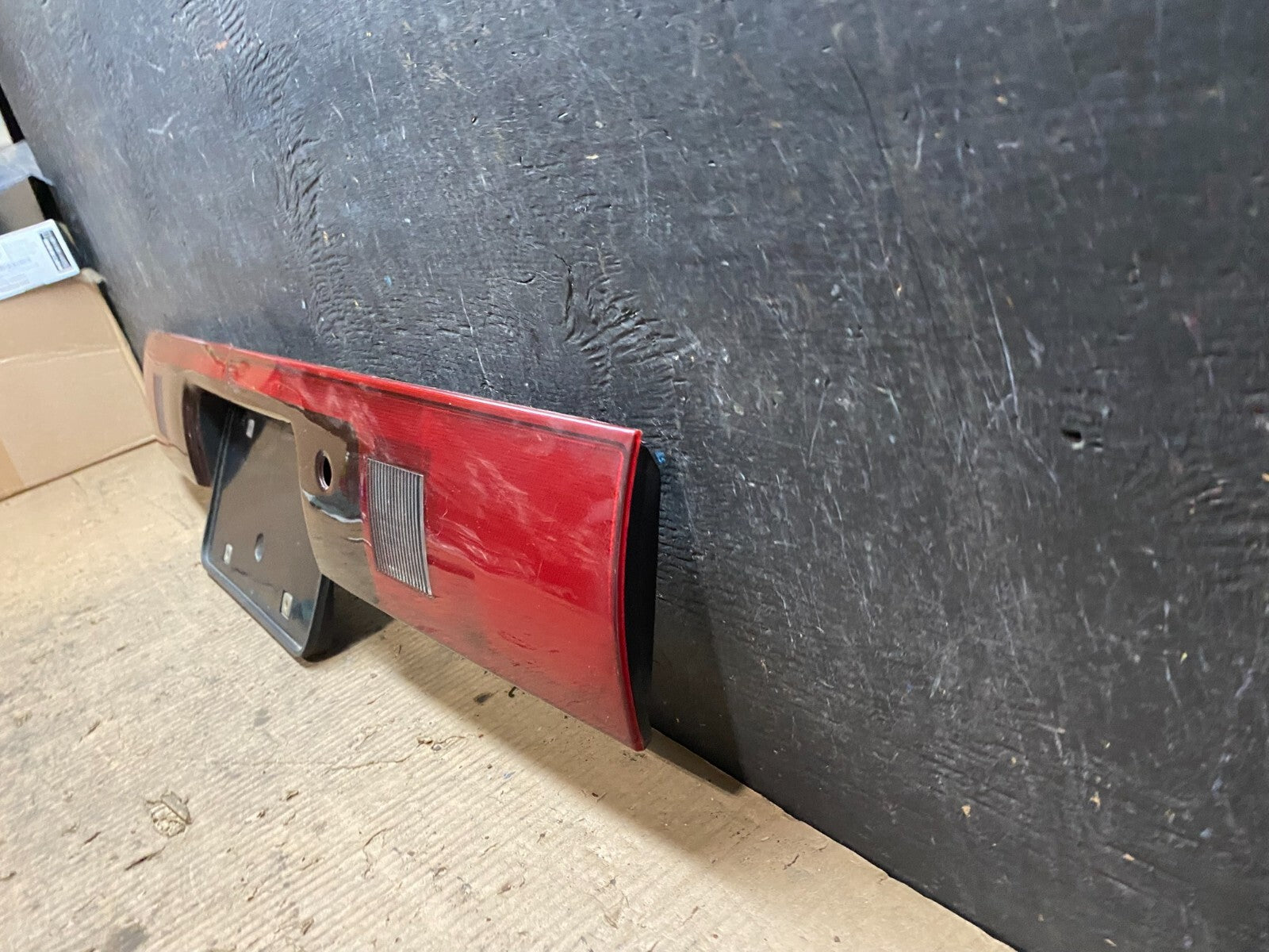 Ford Center Brake Tail Light Panel f24b-13b414 N30401