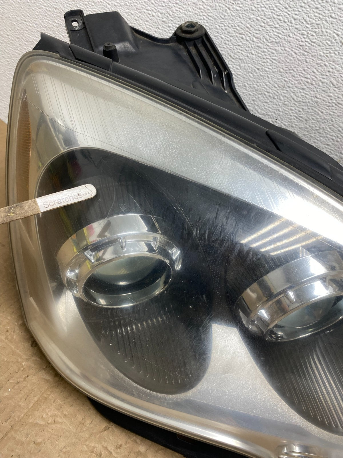 2007-2012 Gmc Acadia Halogen Headlight Right Passenger Side AE9043 DW3