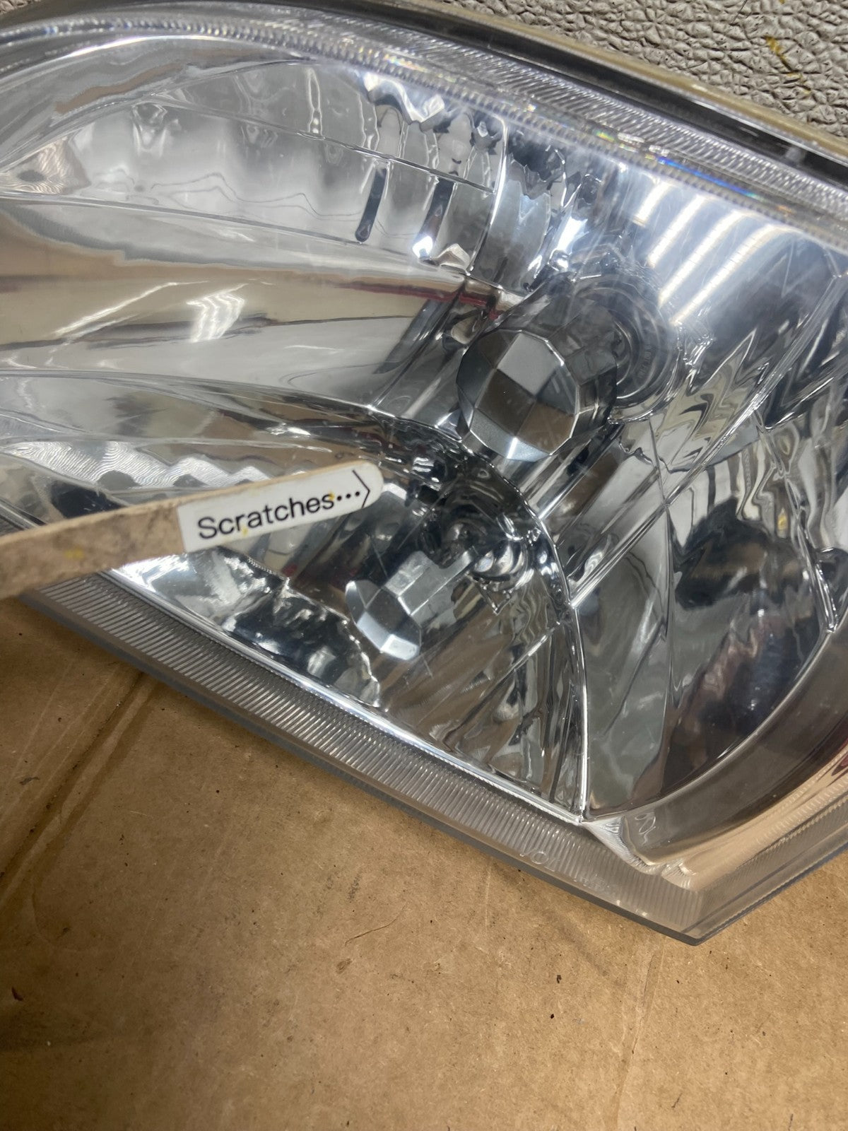 2001 2002 2003 Toyota Sienna Left+Right Side Set Headlights Halogen AA1118 DW3