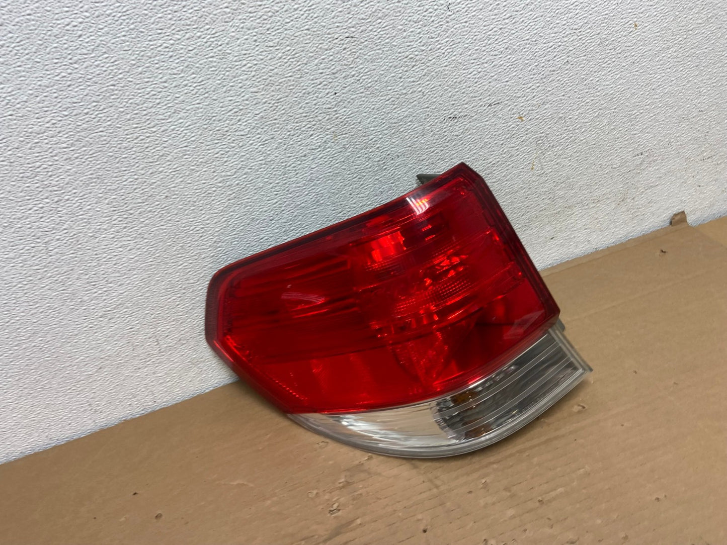 2008 2009 2010 Honda Odyssey Left Driver LH Side Tail Light AD4201 LK2