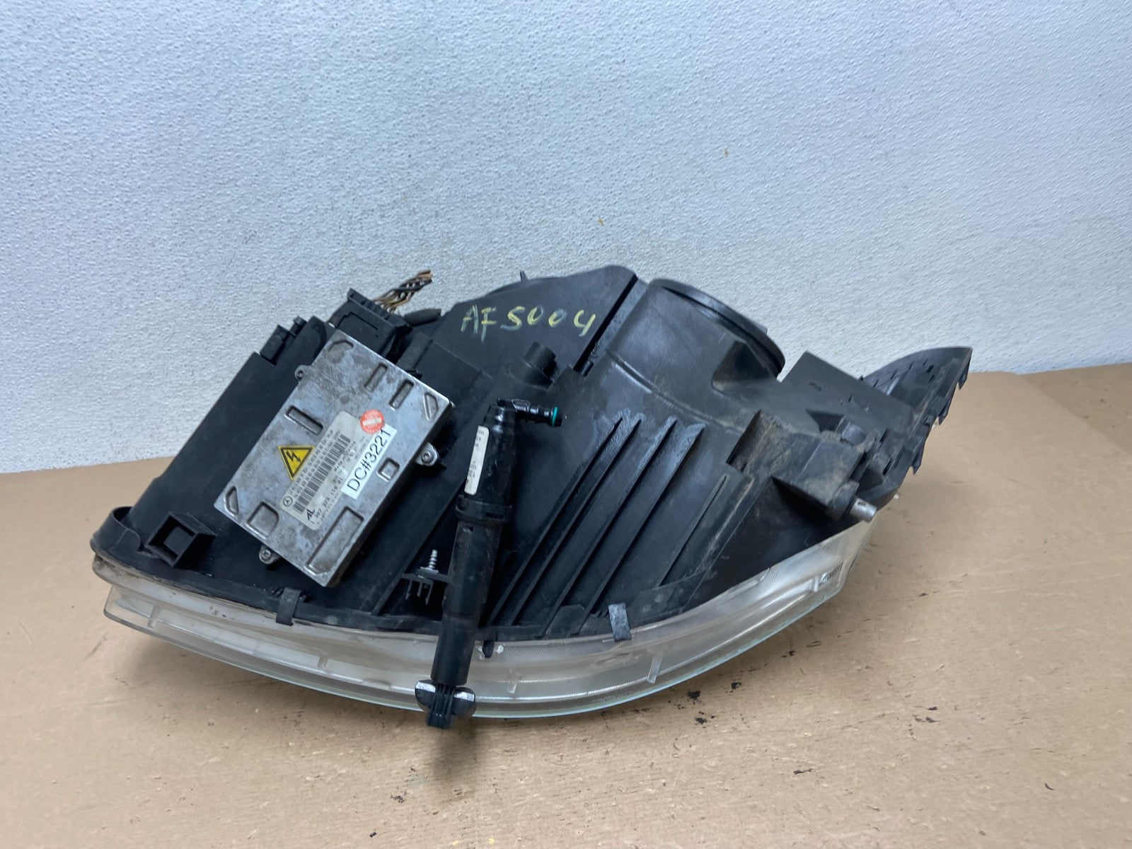 Xenon HID 2007 to 2009 Mercedes S-Class Right Passenger Rh Headlight AF5004 DW5