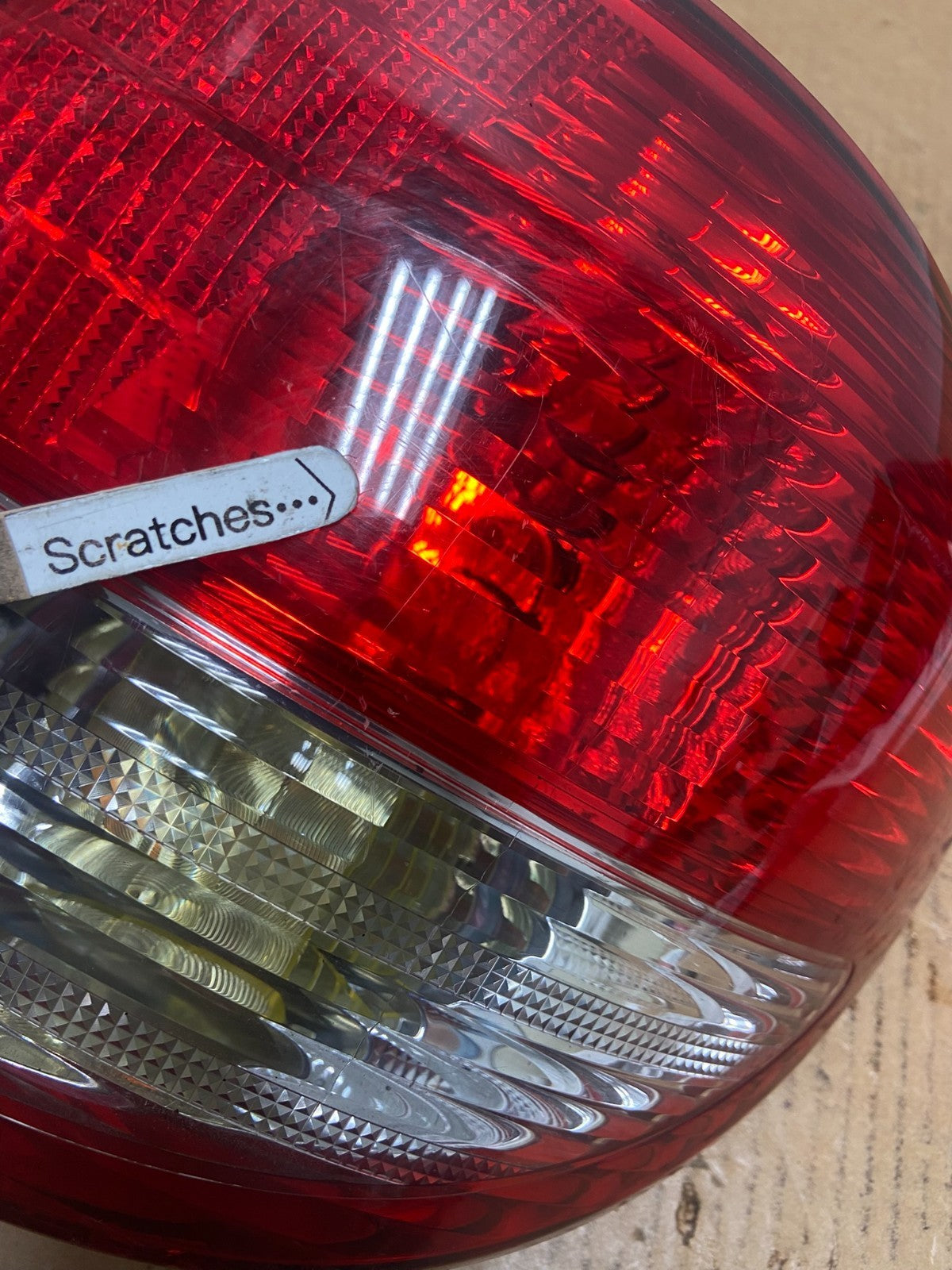 2002-2004 Infiniti i35 Right Passenger Rh Side Tail Light AE0440 DG3