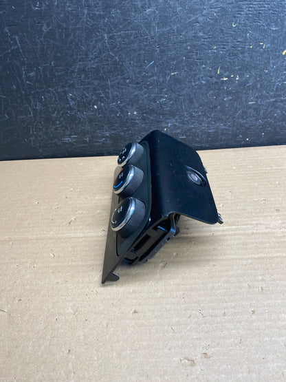 2011-2014 Chrysler 200 Heater AC Climate Switch Temperature Control OE AG0119 DG1