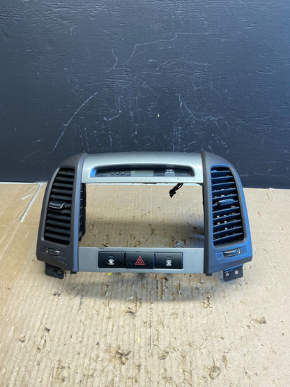 2007 to 2012 Hyundai Santa Fe Center Air Vent A/C Clock Bezel Trim OEM AB5876 DG0
