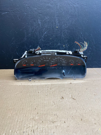 2006 Ford E350 Gauge Speedometer Cluster AC6392 DG0