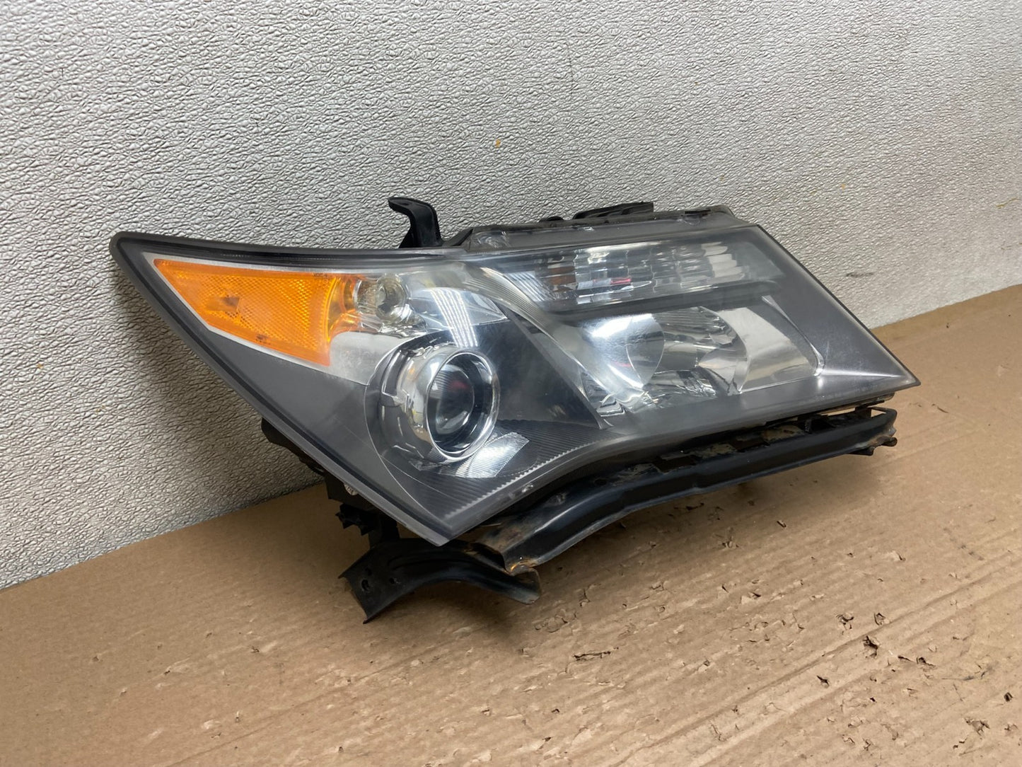 2007 2008 2009 Acura MDX Headlight Xenon HID Right Passenger RH AB1524 DW2